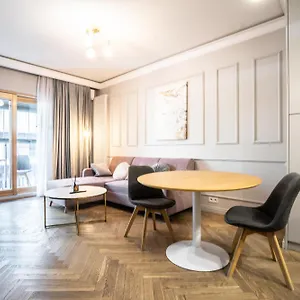 https://vip-warsaw-residence-mennica-apartment.warsawhotelspoland.com
